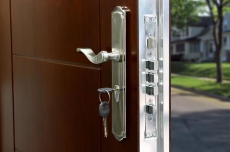 Pourquoi une porte blind&eacute;e est essentielle pour s&eacute;curiser votre habitation ?