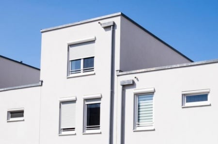 Portes d'entr&eacute;e en PVC, quels avantages pour votre habitation ?